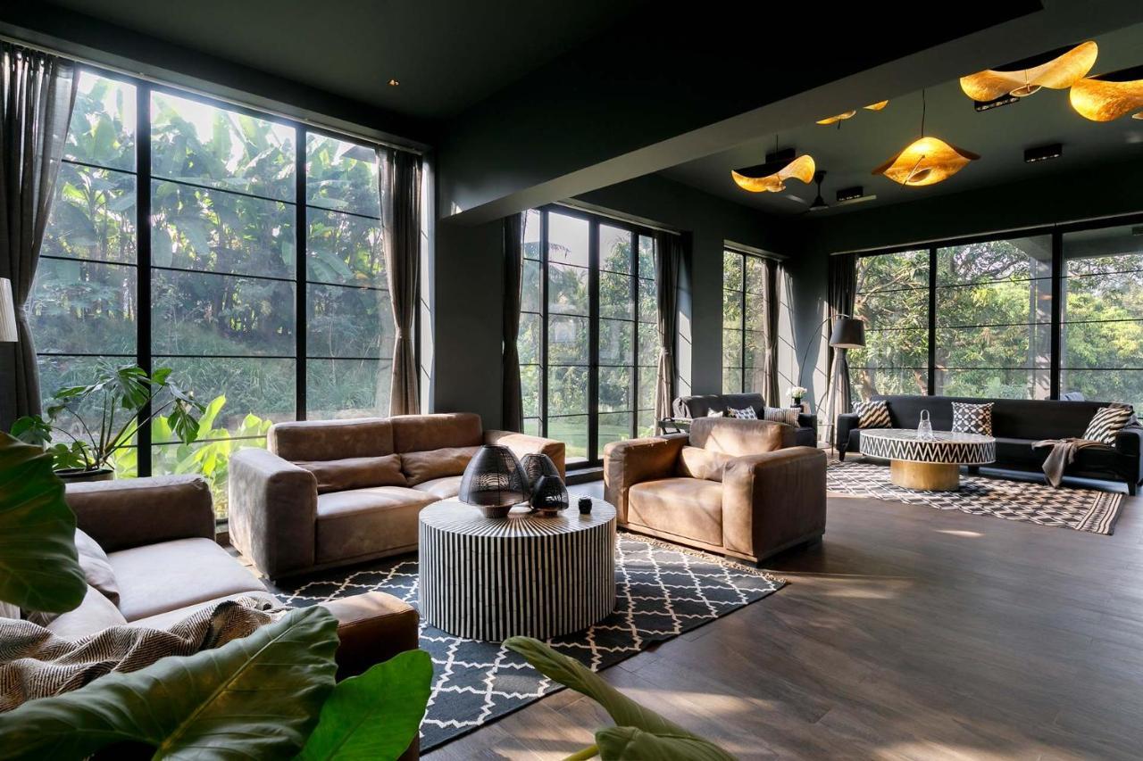 Stayvista At The Charcoal Villa Luxury Collection Alībāg Exteriör bild